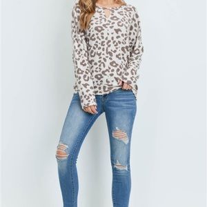 Ivory Cheetah print keyhole top